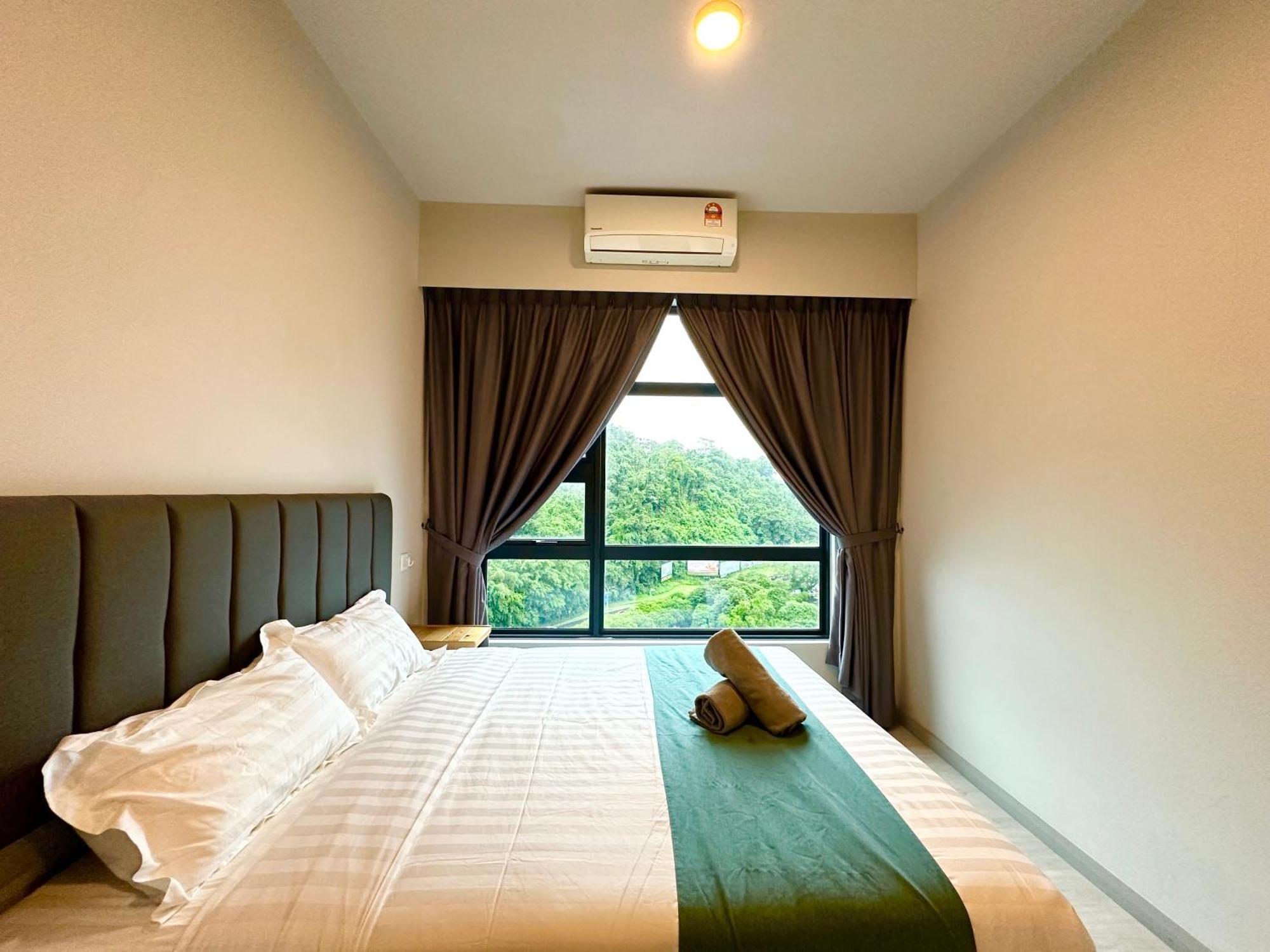 Sunset Seaview Vacation Condos @ Jesselton Quay โกตาคินาบาลู ภายนอก รูปภาพ