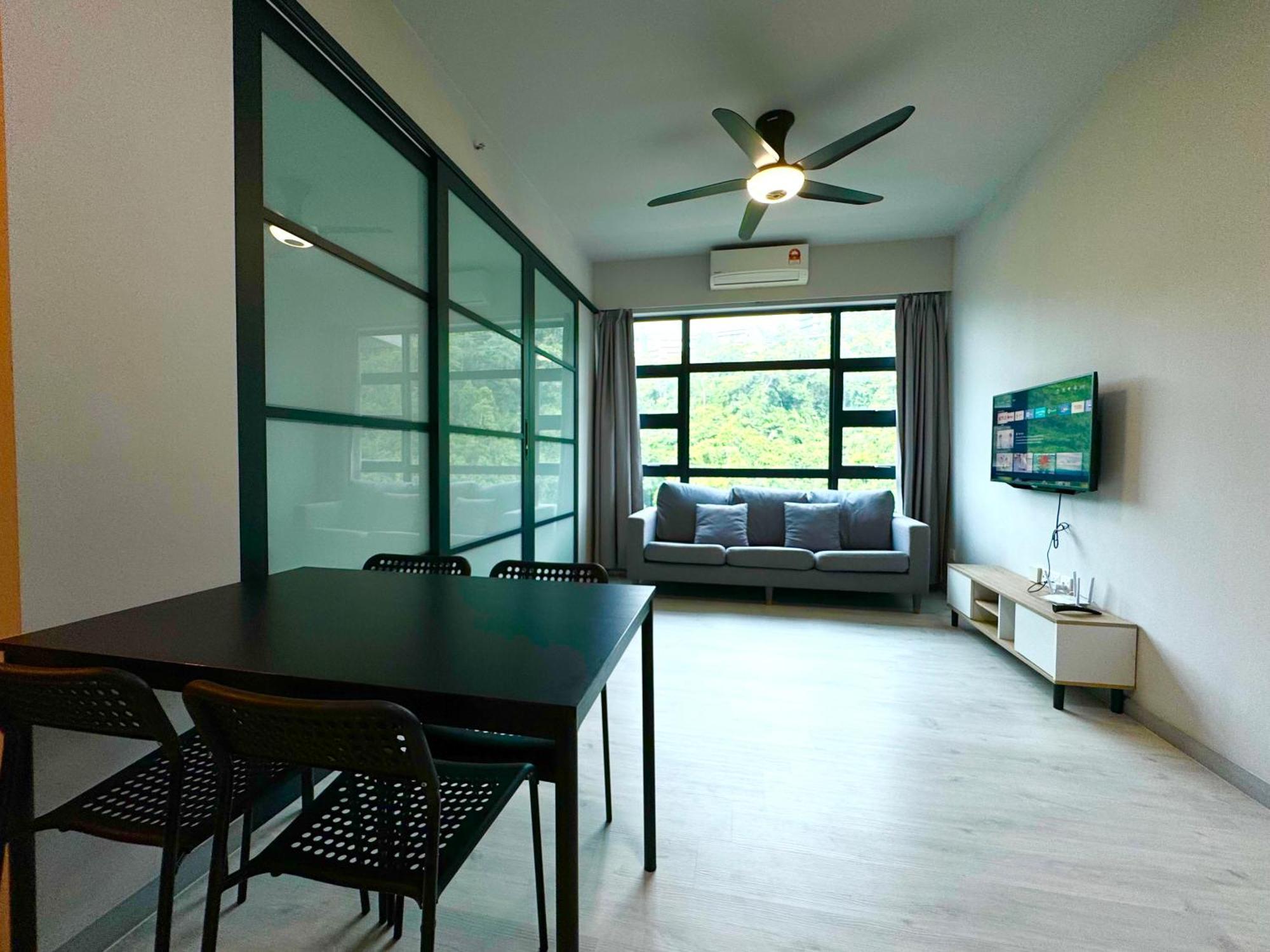 Sunset Seaview Vacation Condos @ Jesselton Quay โกตาคินาบาลู ภายนอก รูปภาพ
