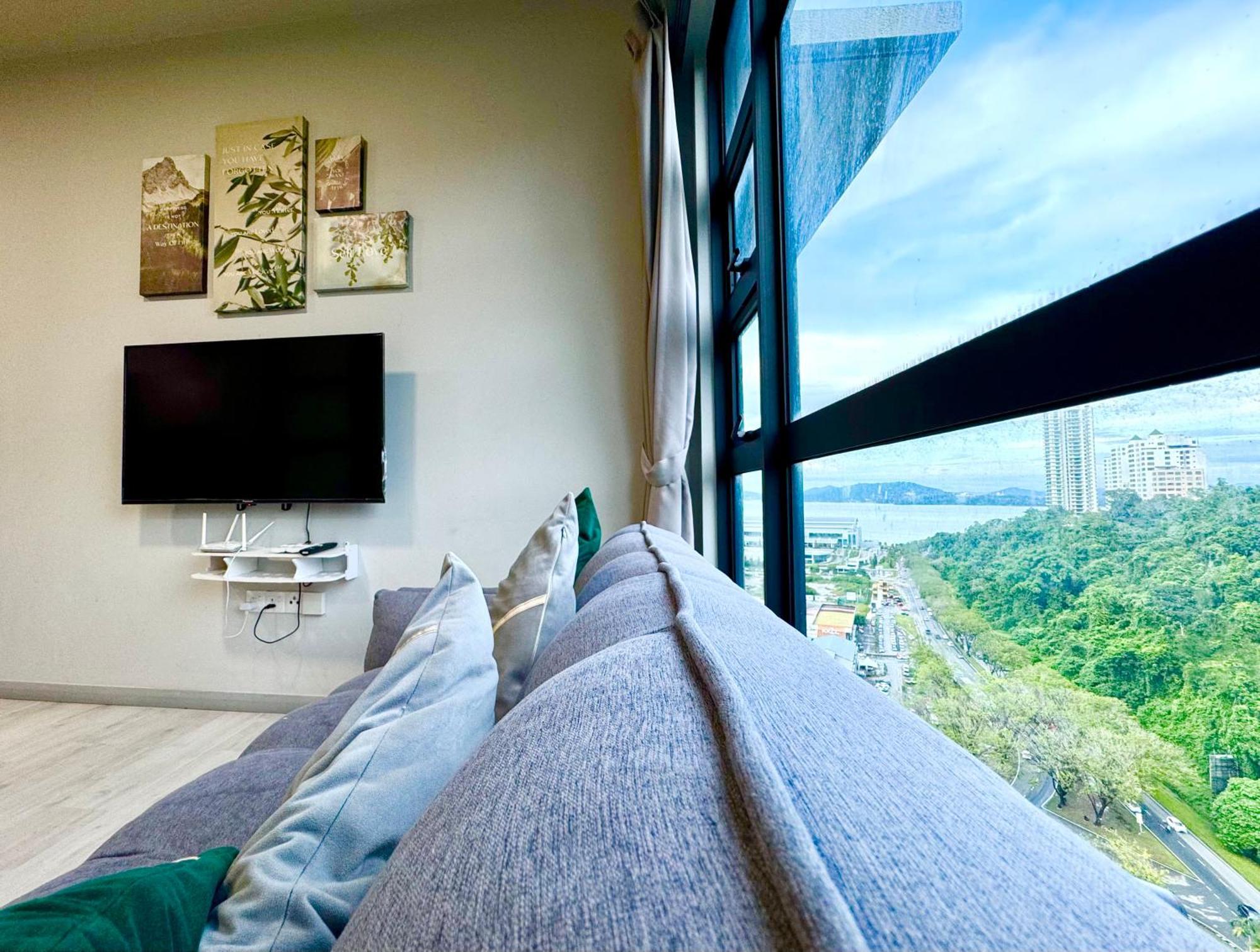Sunset Seaview Vacation Condos @ Jesselton Quay โกตาคินาบาลู ภายนอก รูปภาพ