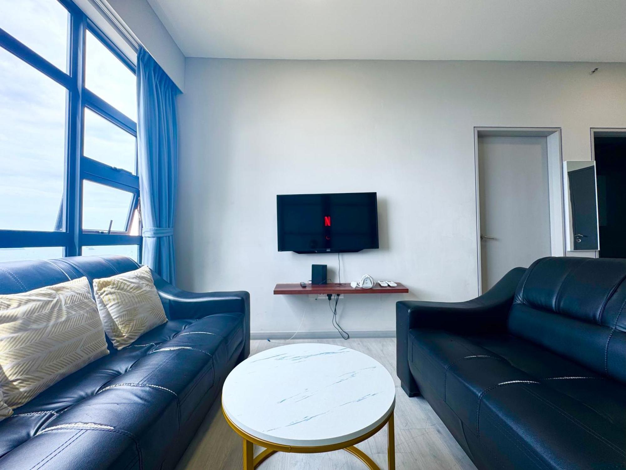 Sunset Seaview Vacation Condos @ Jesselton Quay โกตาคินาบาลู ภายนอก รูปภาพ