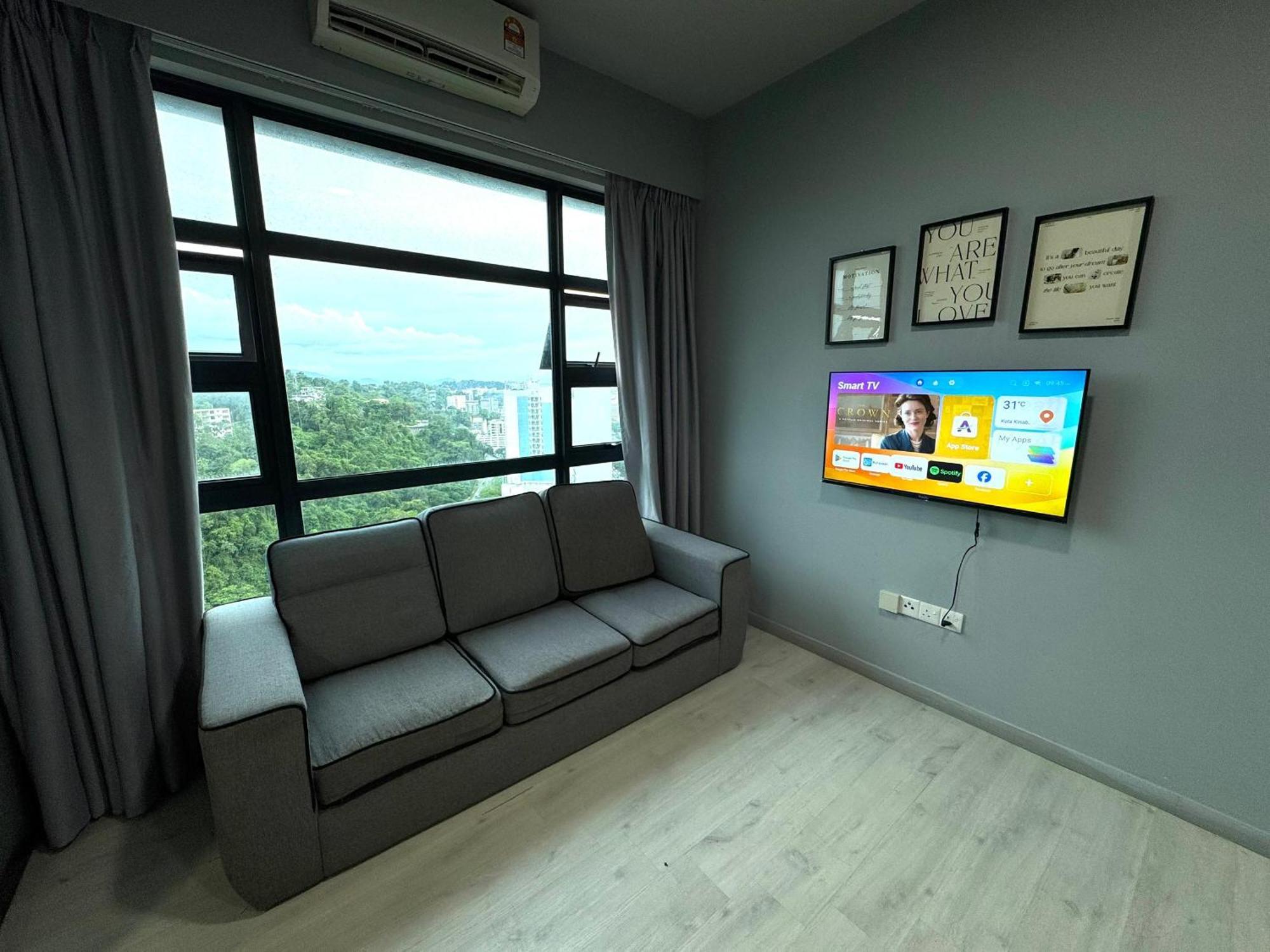 Sunset Seaview Vacation Condos @ Jesselton Quay โกตาคินาบาลู ภายนอก รูปภาพ