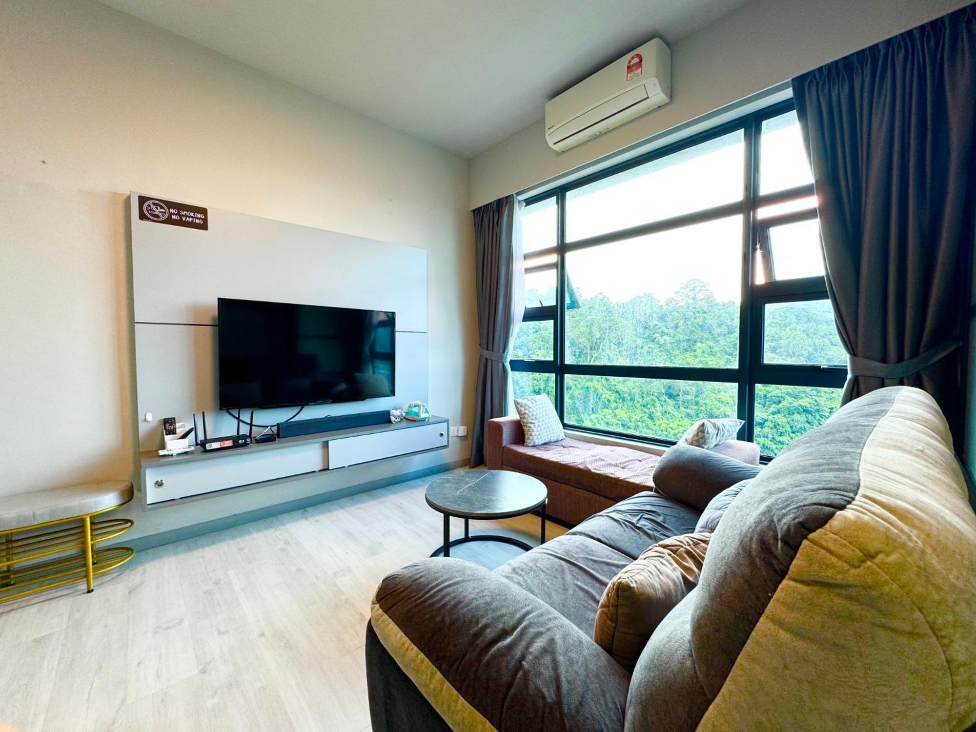 Sunset Seaview Vacation Condos @ Jesselton Quay โกตาคินาบาลู ภายนอก รูปภาพ